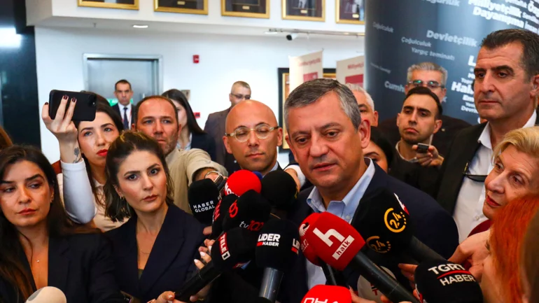Court move deepens pressure on Erdogan’s political challengers