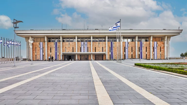 Knesset backs tribunal system for Hamas militants captured after attacks