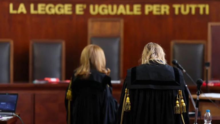 Italy's white-collar mafia is making a business killing