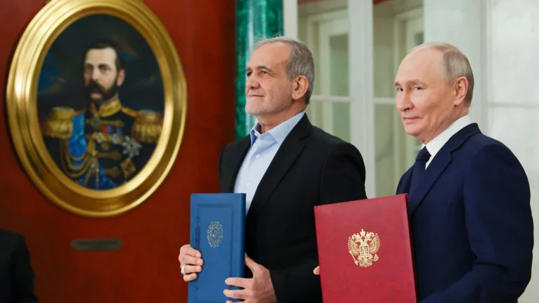 Iran parliament approves strategic pact with Russia