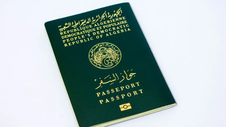 France plans to cancel 2013 visa-free agreement with Algeria