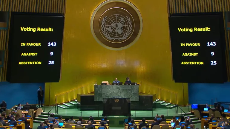 UN General Assembly backs Palestinian bid for membership