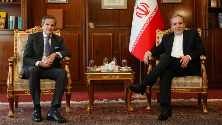 Iran tells IAEA chief it will negotiate, but not under pressure