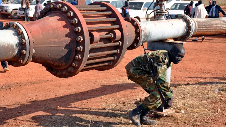 Sudan war causes stoppages on South Sudan oil pipeline, officials say