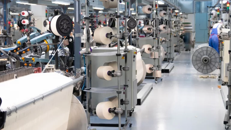 Egypt opens $70M Chinese-funded textile plant in West Qantara