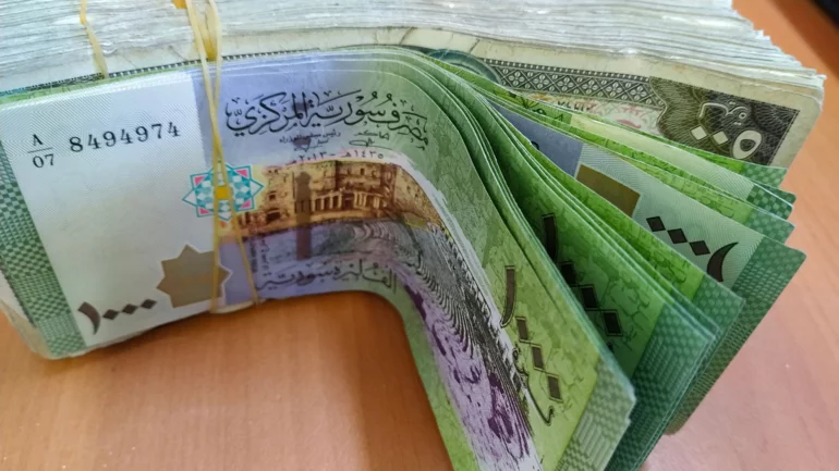Sanctions on Syrian banks choke recovery hopes, investment chief says