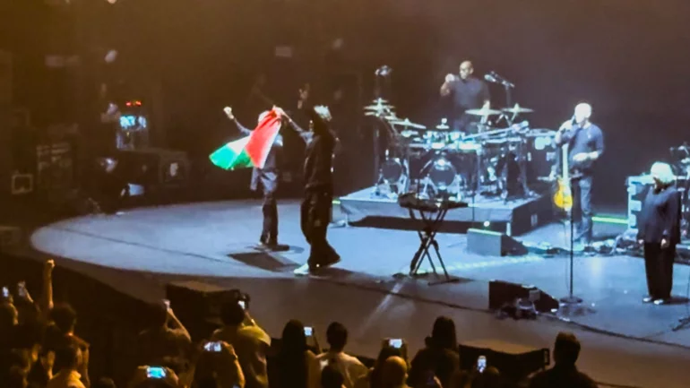 Singapore police question Massive Attack after performance