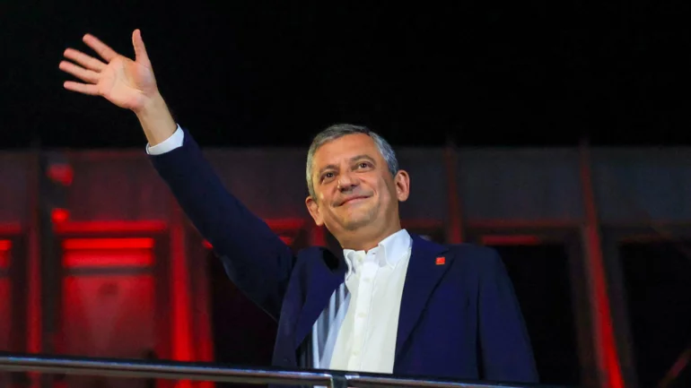 Turkish court ousts main opposition's Istanbul head over congress irregularities