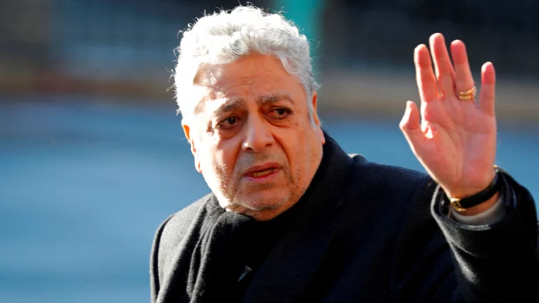 Turkey bans French singer's concert after protest calls over his pro-Israeli stance