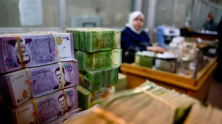 Syria gets new cash shipment from Russia in sign of warming ties