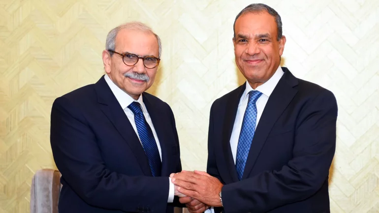 Egypt and Lebanon coordinate on Middle East crises in Alamein