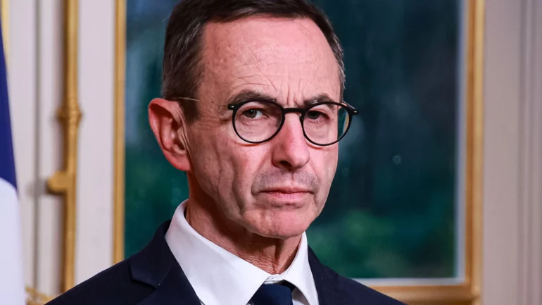 French anti-terror prosecutor investigates killing of Tunisian nation