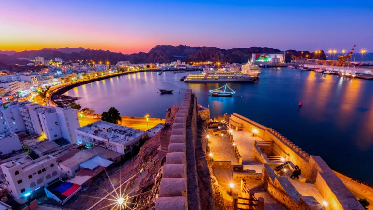 Trump threatens to "Bomb the hell out of" Oman over Strait of Hormuz talks