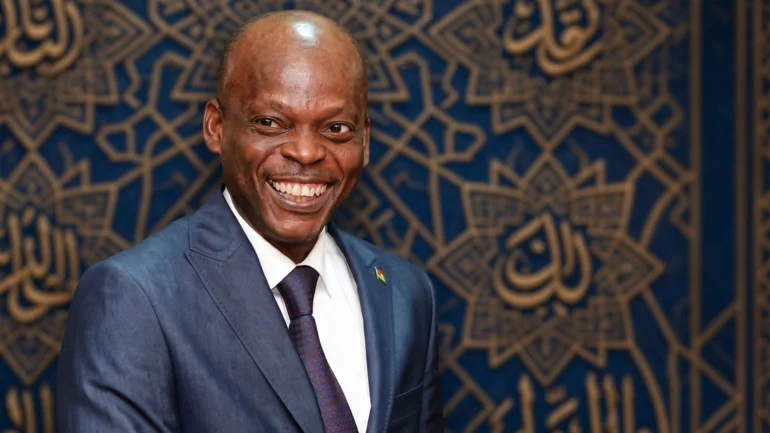 From Abu Dhabi to Rabat, a yes for Africa’s true size, interview with Robert Dussey