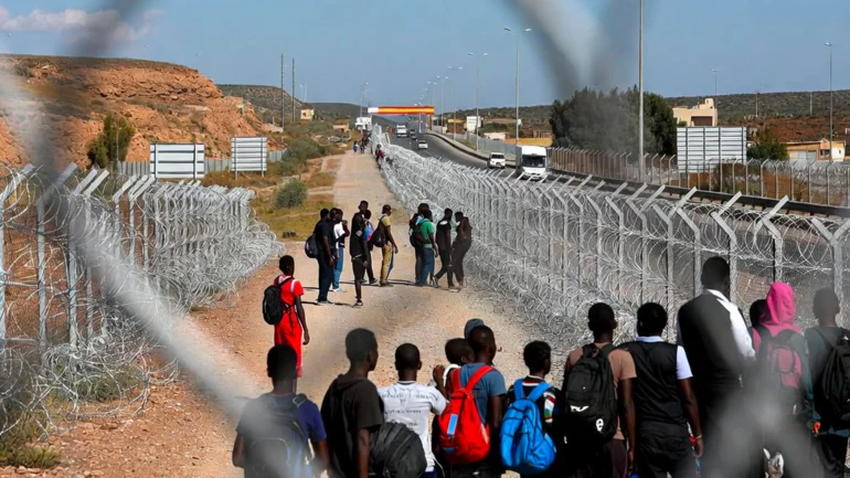 Spaniards slam government's Ceuta crisis response
