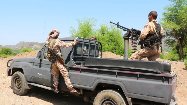 Yemeni forces move on Bab el-Mandeb