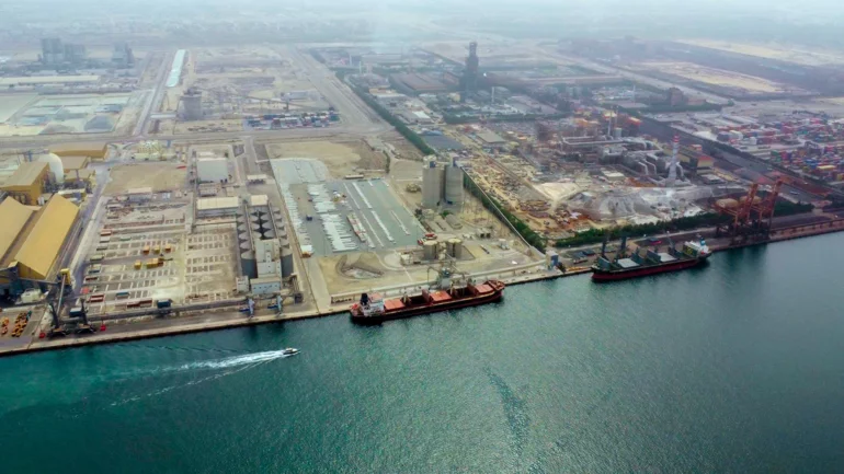 Oman hit by Iranian drones: Two foreign workers killed in Sohar