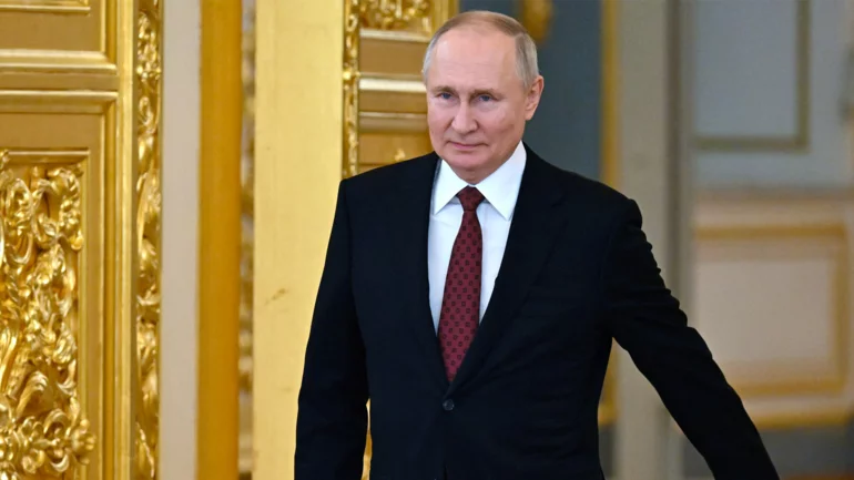 Kremlin says OPEC+ output cuts will kick in later, confirms Putin to visit Gulf