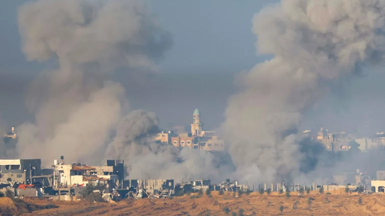 Gaza residents seek shelter as Israeli bombing intensifies