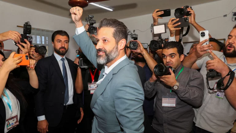 Iraqi Kurds vote in regional election amid oil export crisis and political rifts
