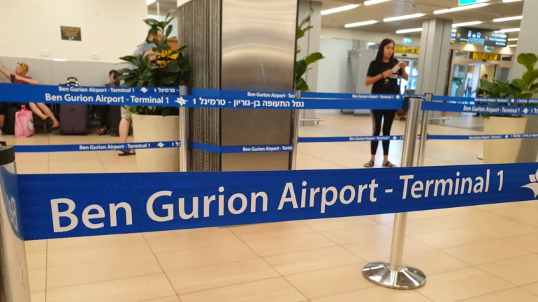 France calls decision to ban French delegations from entering Israel 'unacceptable'