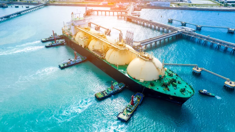 Egypt engages foreign companies for LNG supply agreements