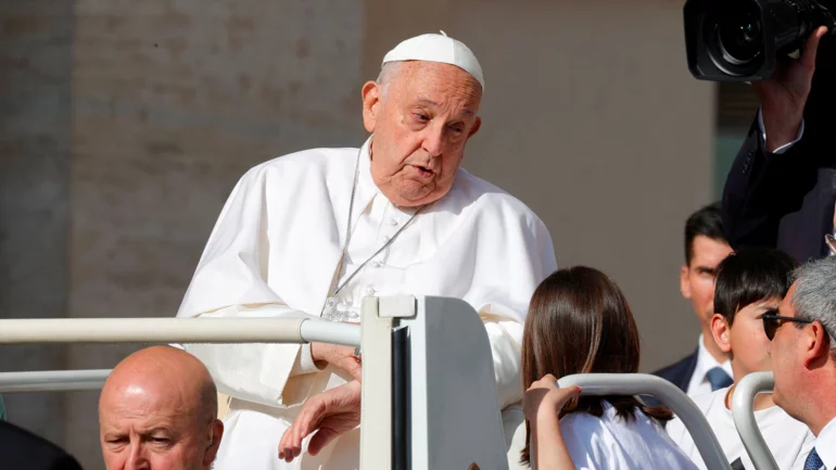 Pope Francis to visit Turkey next year, Ecumenical Patriarch says