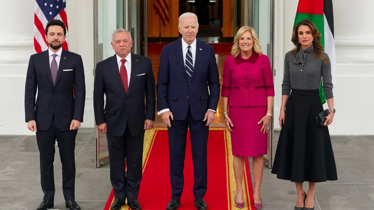 Biden meets Jordan's king