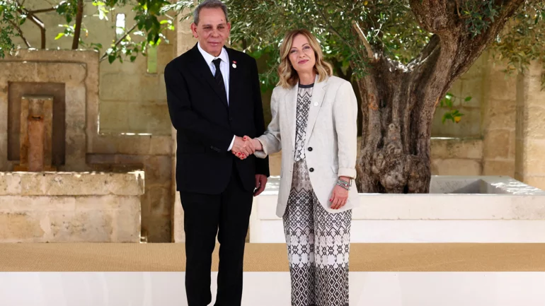Tunisia urges Europe to increase assistance to tackle migration crisis