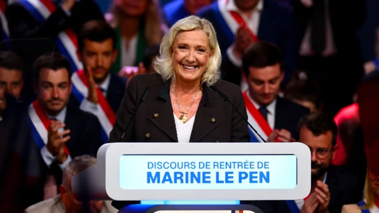 French extreme candidates steam ahead in 2027 presidential race, poll shows