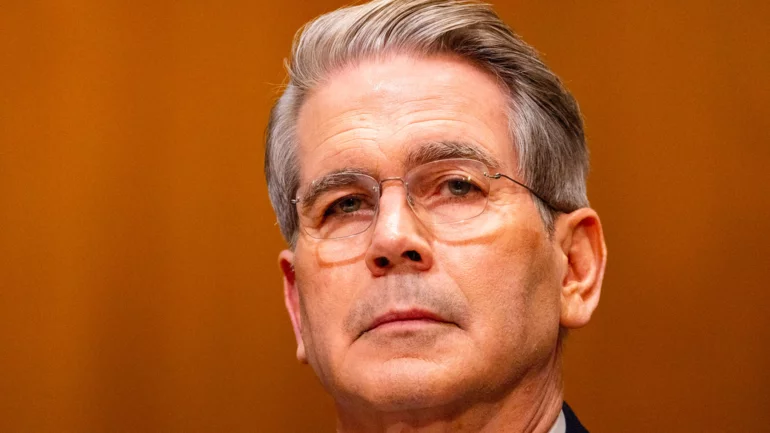 US imposes sanctions on Iran over crackdown on protesters