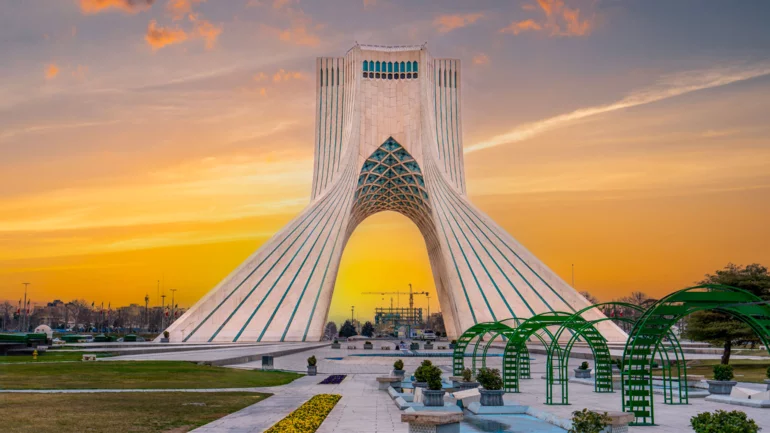 Britain to withdraw UK staff from embassy in Iran
