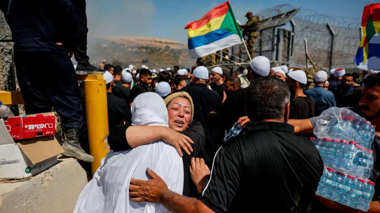 Israel launches heavy airstrikes in Damascus, vowing to protect Druze