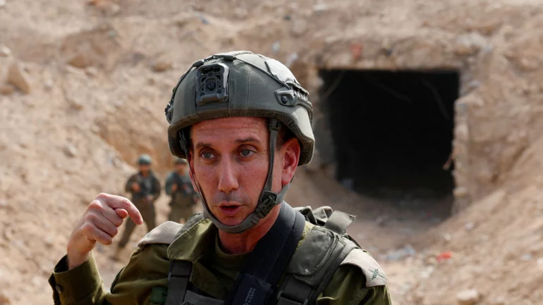 Israel military spokesperson, who was rebuked by defence chiefs, steps down