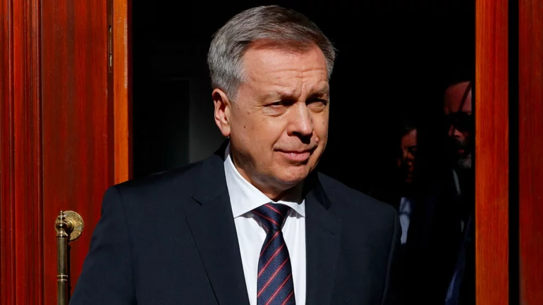 Who is leading Russia's delegation at the Ukraine talks in Abu Dhabi?