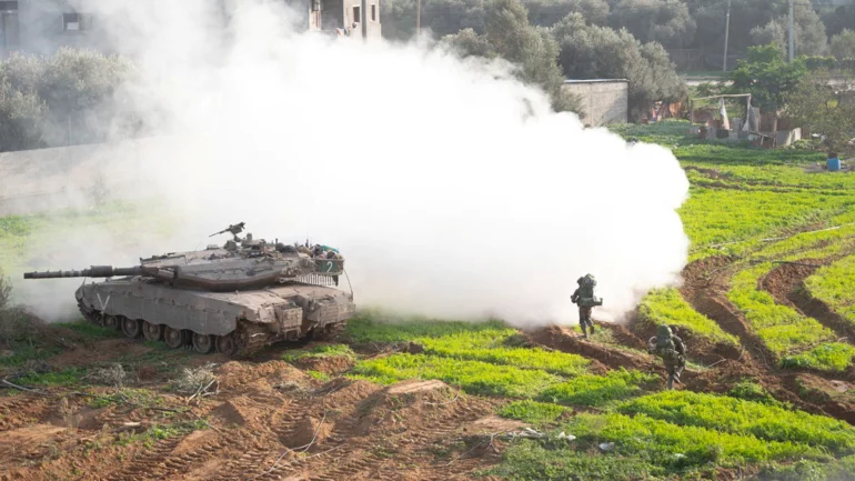 Battle of Khan Younis threatens biggest hospital still functioning in Gaza