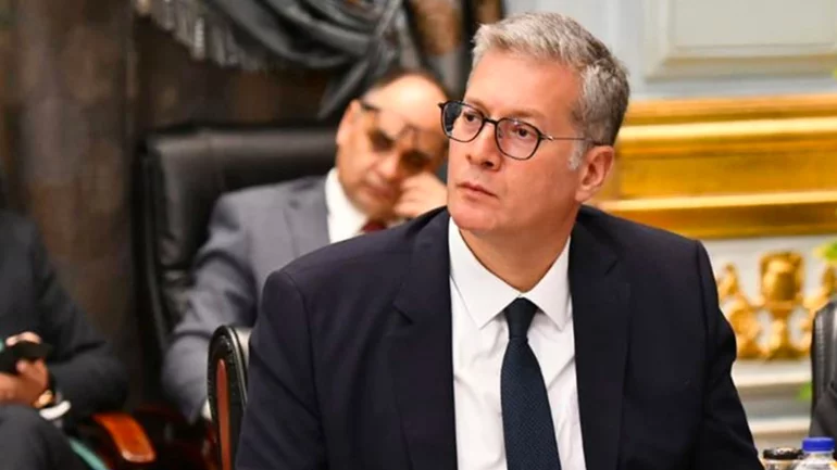 Egypt cuts 2040 renewable energy target to 40%, keeps focus on natural gas