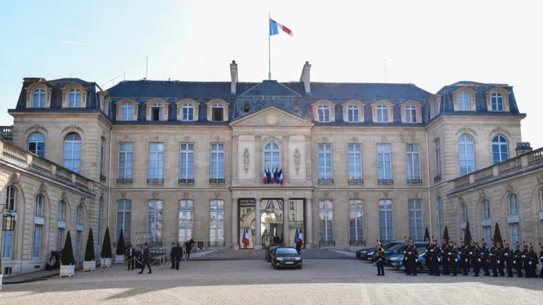 France to host Lebanon conference on Oct 24