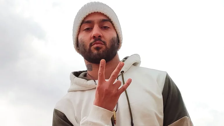 Iran top court overturns rapper Toomaj Salehi's death sentence, lawyer says