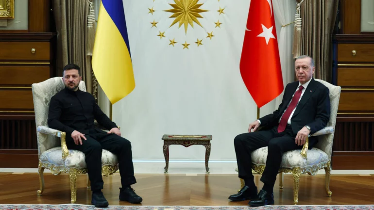Peace breakthrough unlikely as Putin declines to meet Zelenskiy in Turkey