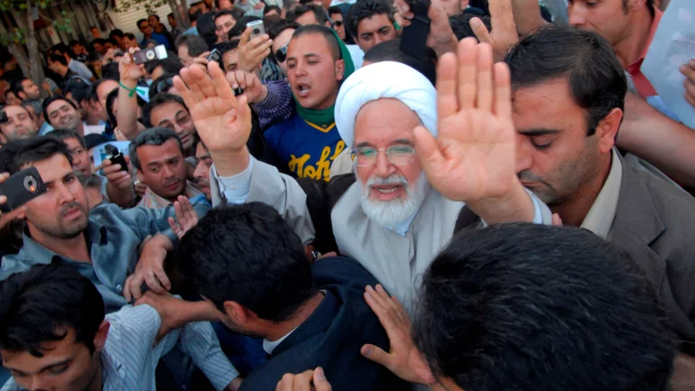 Iran opposition leader Karroubi to be freed from house arrest