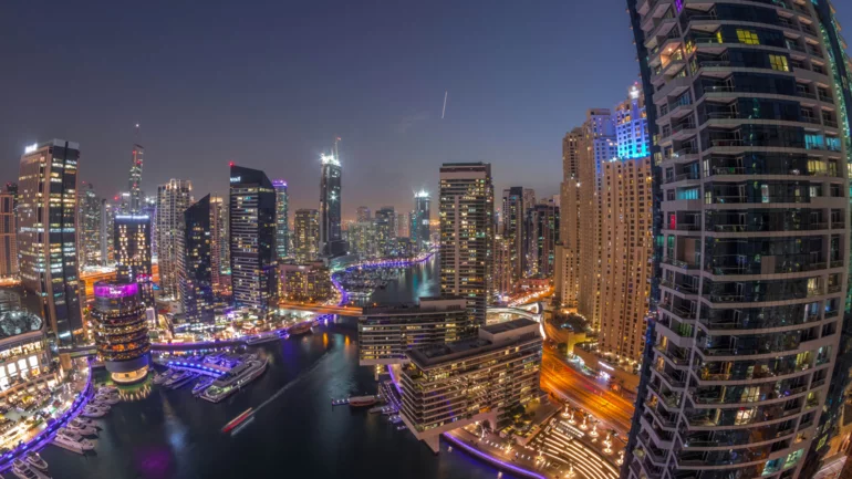 Dubai's high-end property sales undented by drop in listings