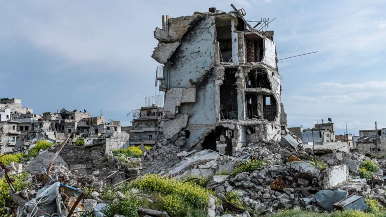 Syrian and Russian jets bomb rebel-held northwest Syria