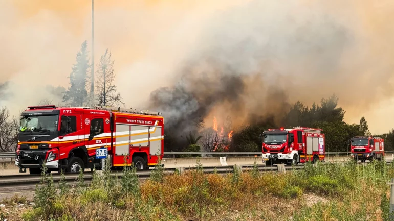 Israeli wildfires force evacuations, road closures on Memorial Day
