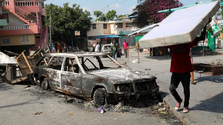 Thousands of pregnant women at risk in Haiti's paralyzed capital